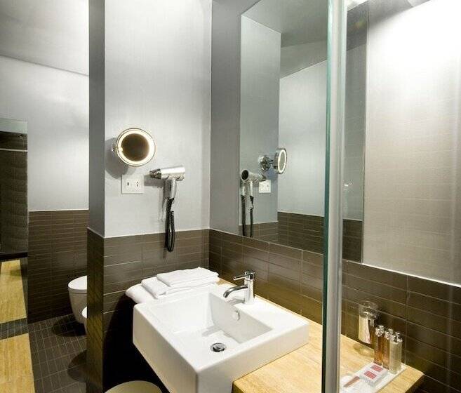 Petronilla Hotel In Bergamo