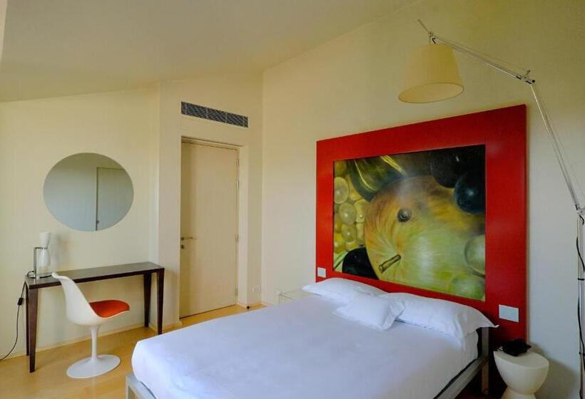 Petronilla Hotel In Bergamo