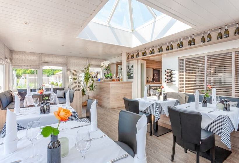 レジデンス Strandgrün Golf  & Spa Resort