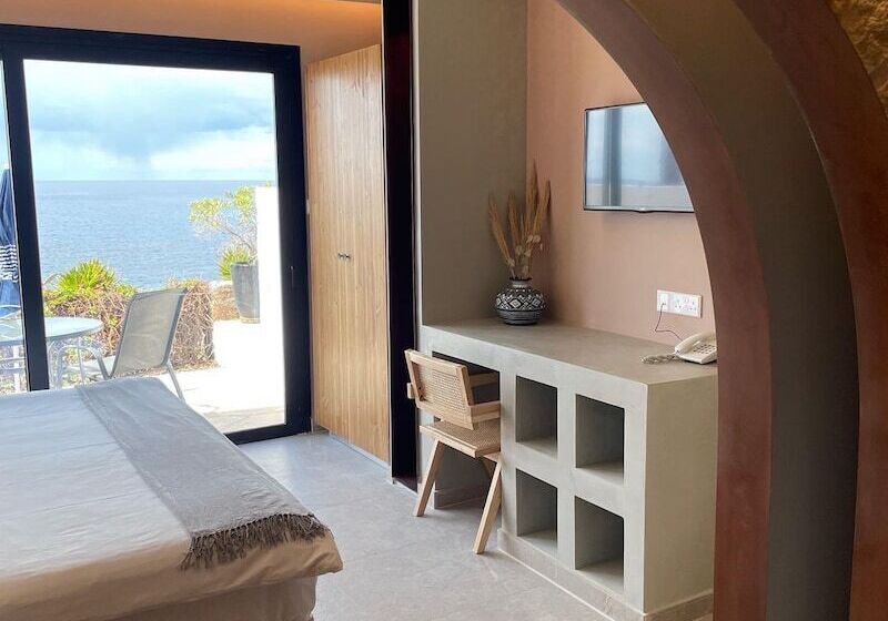 אתר נופש Vrachia Beach Hotel & Suites   Adults Only