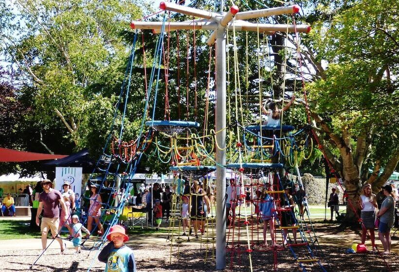 The Esplanade Motel & Conference Centre