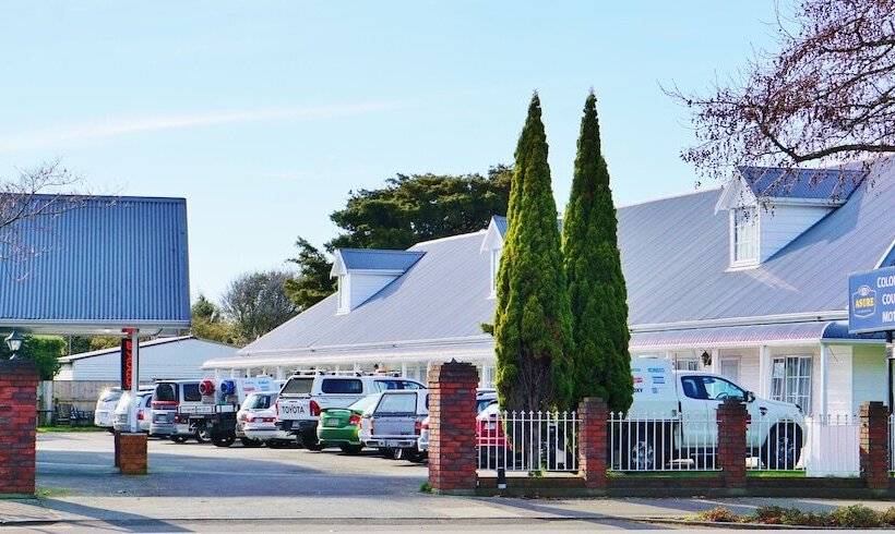 The Esplanade Motel & Conference Centre