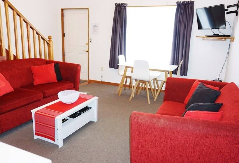 The Esplanade Motel & Conference Centre