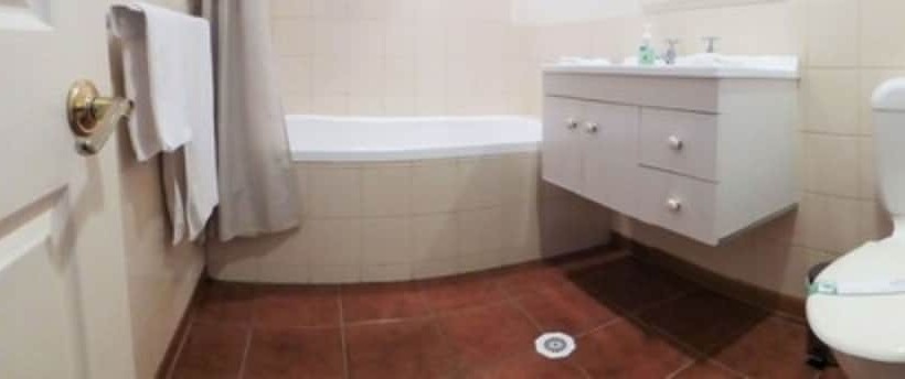 The Esplanade Motel & Conference Centre