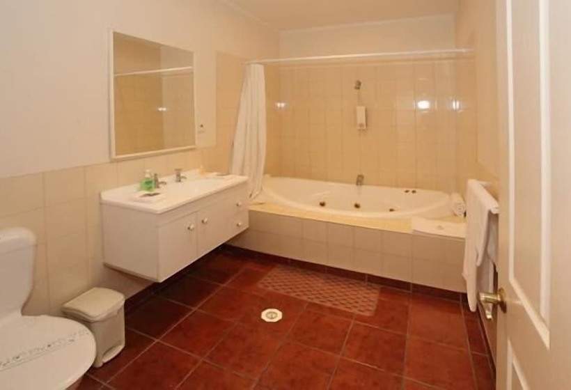 The Esplanade Motel & Conference Centre