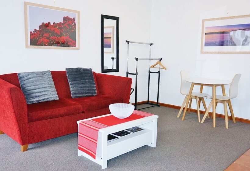 The Esplanade Motel & Conference Centre