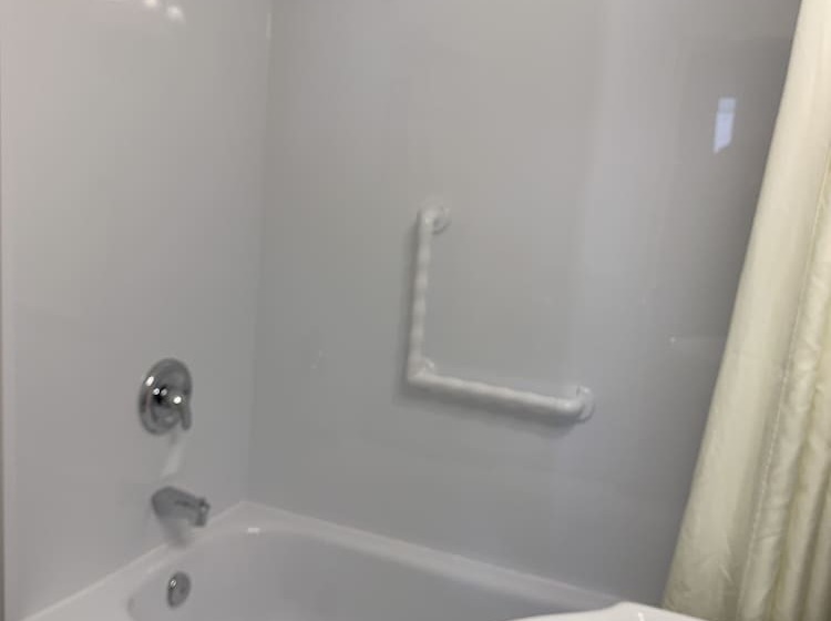 The Lionstone Inn Motel And Cottages