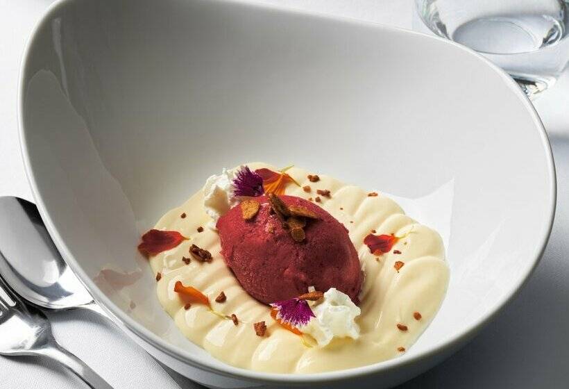 هتل H10 Croma Malaga