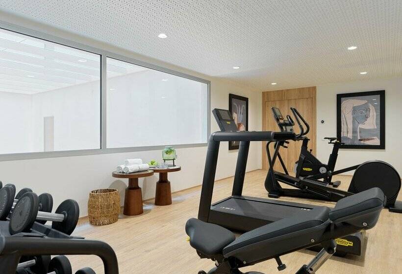 هتل H10 Croma Malaga