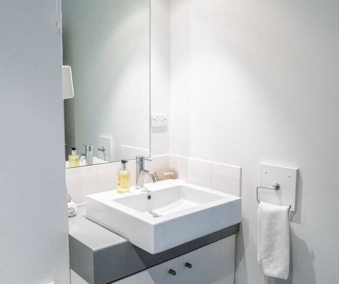 Airport Christchurch Motel