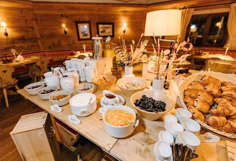 Seven Alpina Boutique