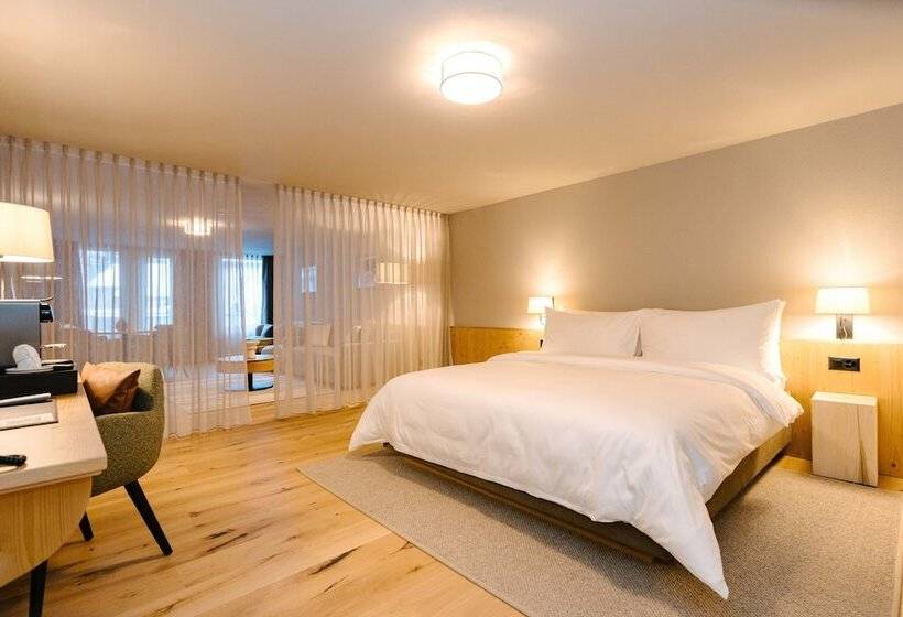 Seven Alpina Boutique