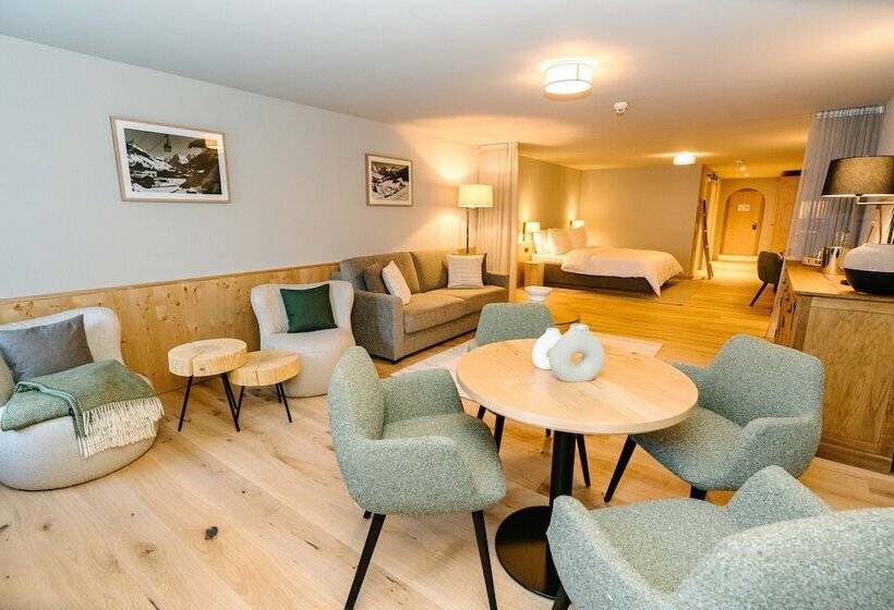 Seven Alpina Boutique