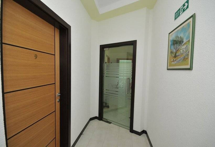 Apartments & Rooms Villa Maslina