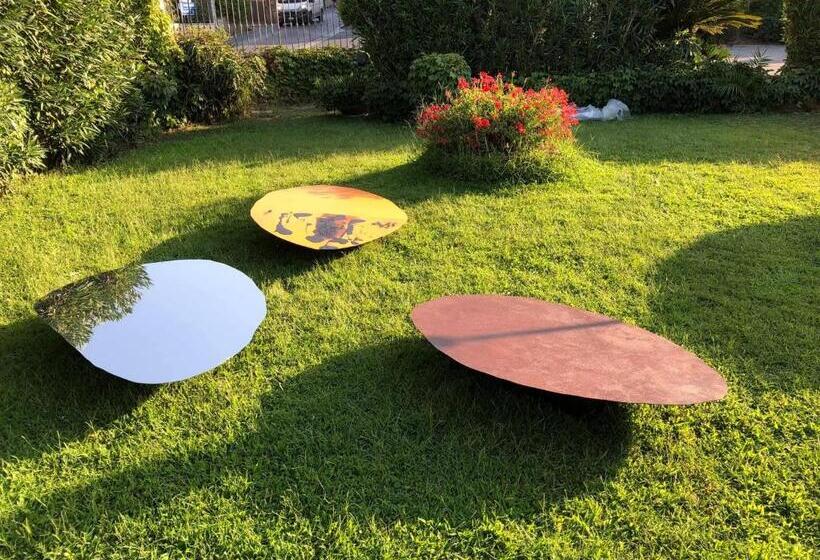 Отель Gabbiano Azzurro