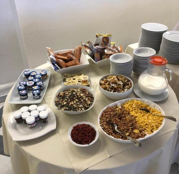 Отель Gabbiano Azzurro