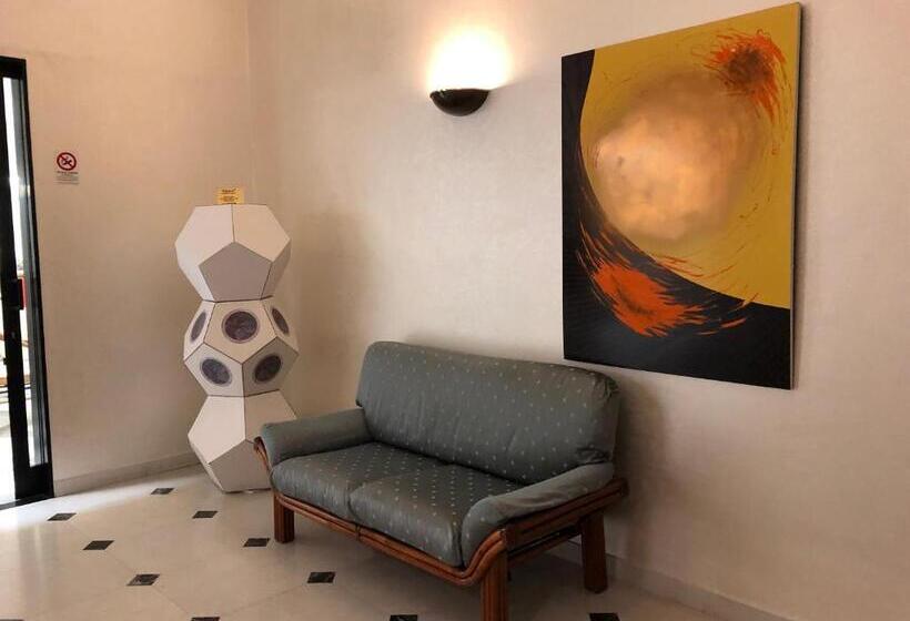 Отель Gabbiano Azzurro