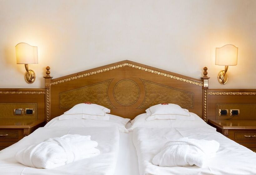 Cityhotel Goldener Adler B&b