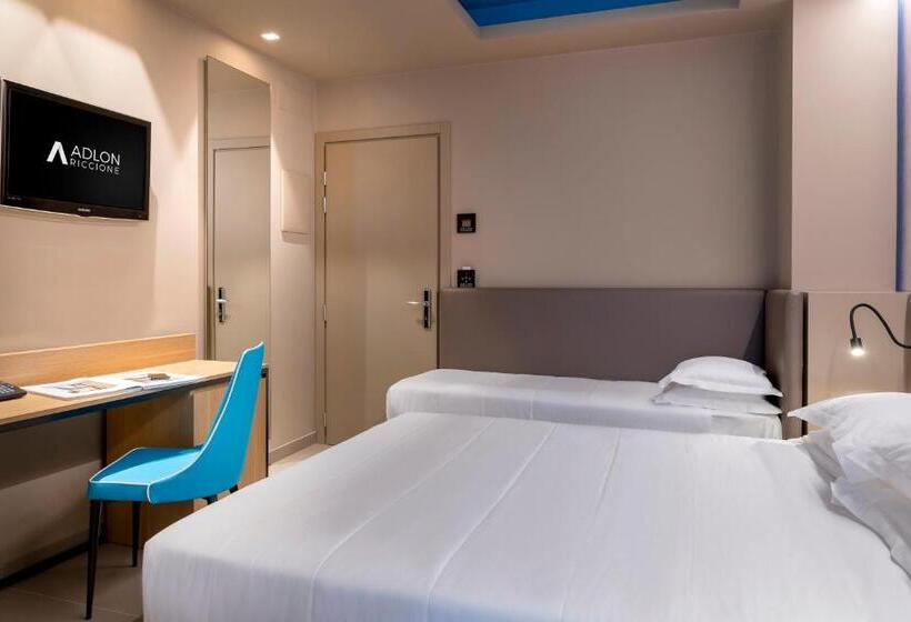 ホテル Adlon Fronte Mare