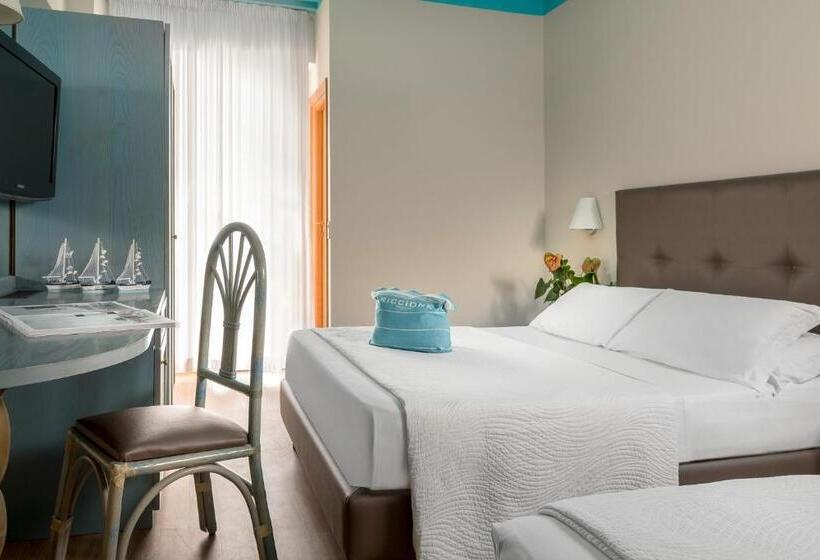 Отель Adlon Fronte Mare