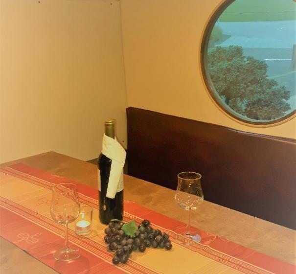 Airport Hotel Fortuna