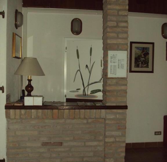 فندق Albergo Airone