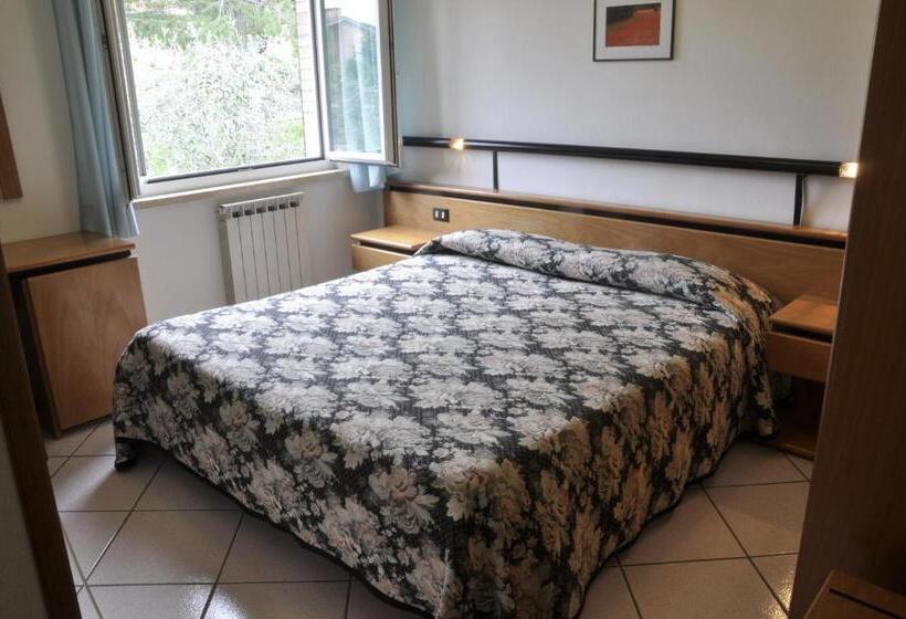 בית מלון כפרי Albergo Di Murlo