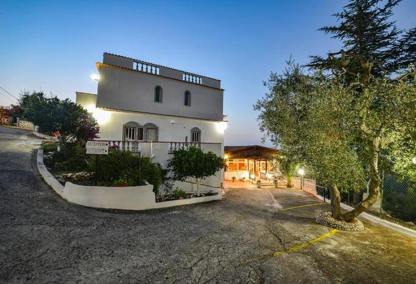 فندق Albergo Godenizzo