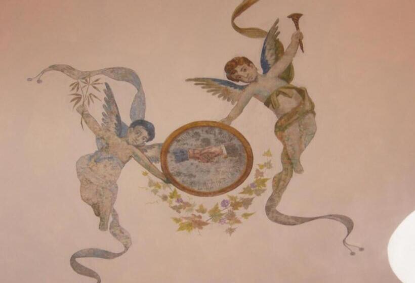 فندق Albergo La Vigna