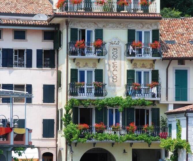 Отель Albergo Ristorante Montebaldo