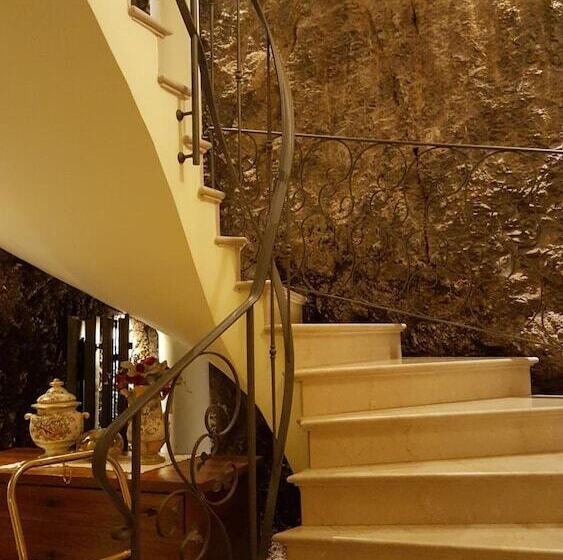 Отель Albergo Ristorante Montebaldo