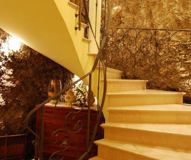 Отель Albergo Ristorante Montebaldo