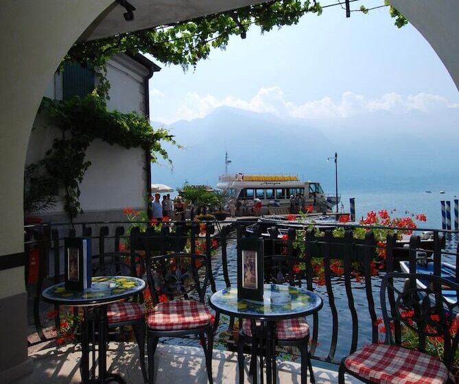 Отель Albergo Ristorante Montebaldo