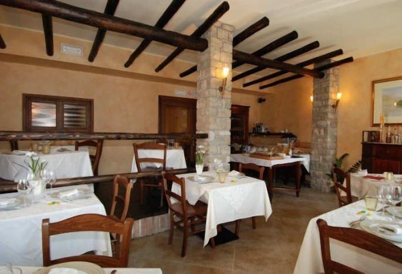 Отель Albergo Ristorante Montebaldo