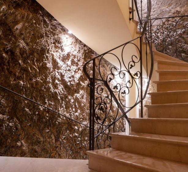 Отель Albergo Ristorante Montebaldo