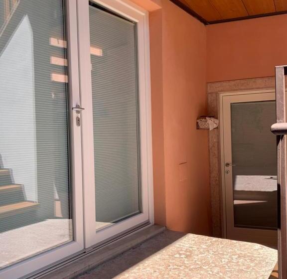 Отель Albergo Ristorante Montebaldo