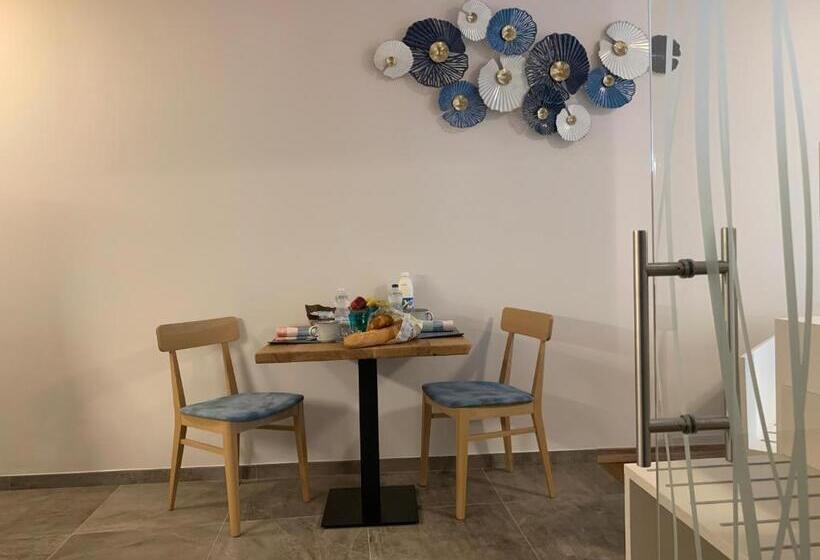 Отель Albergo Ristorante Montebaldo