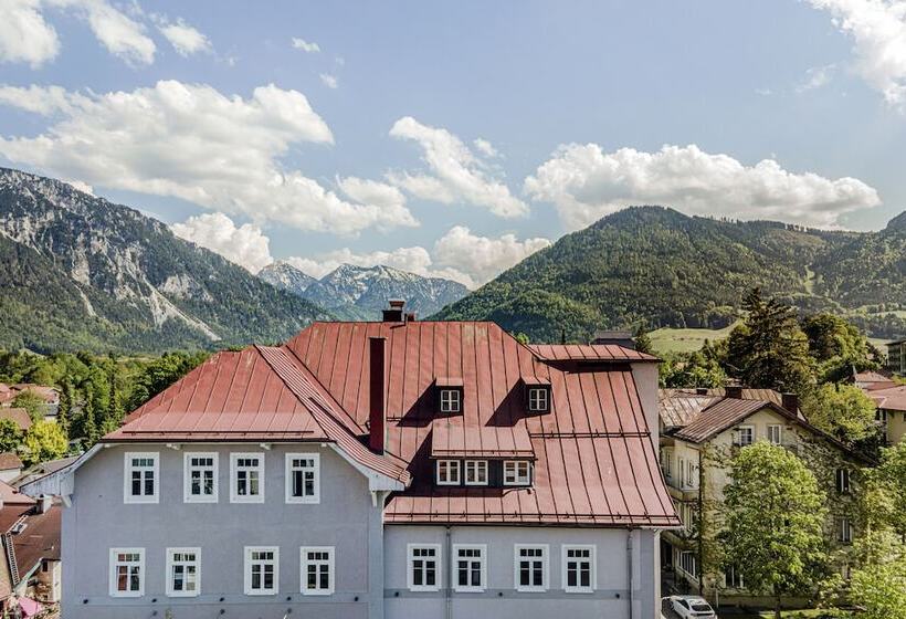 Отель The Townhouse Ruhpolding