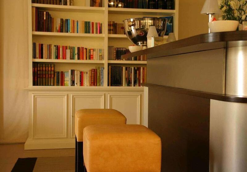 ホテル Ancora Riviera