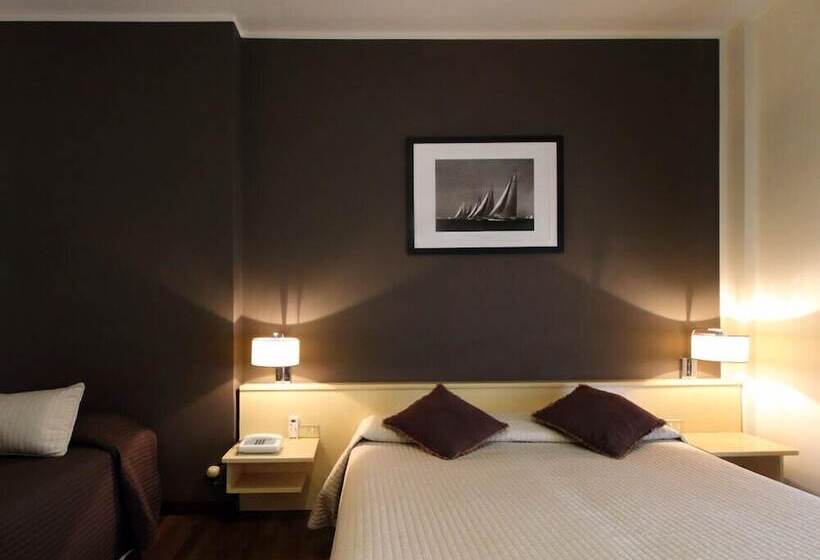 ホテル Ancora Riviera