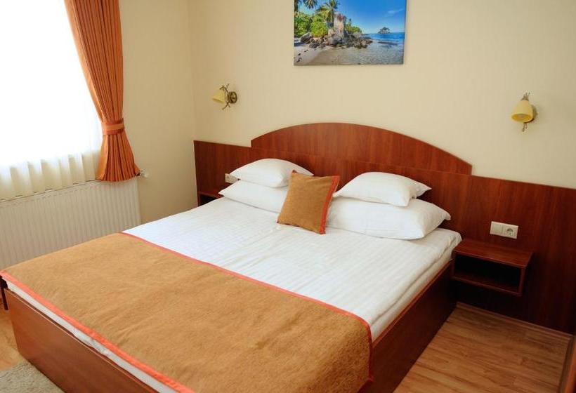 Hotel Apartman Bella