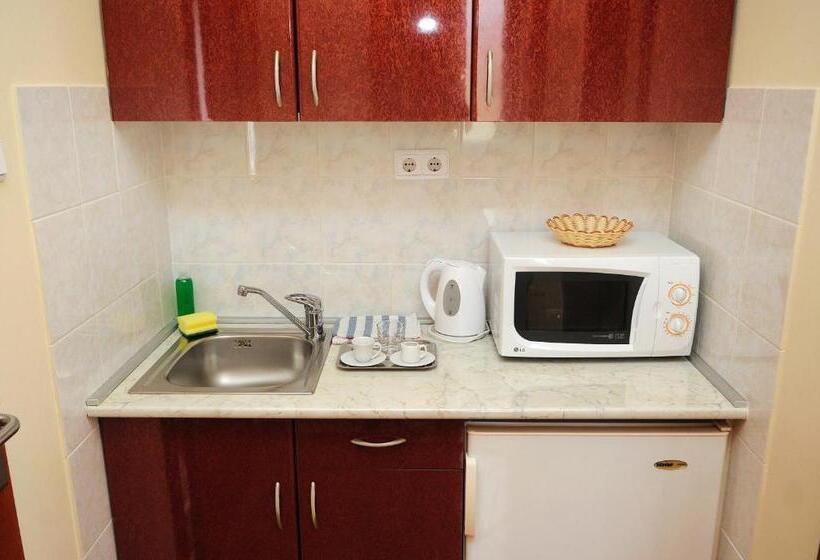 Hotel Apartman Bella