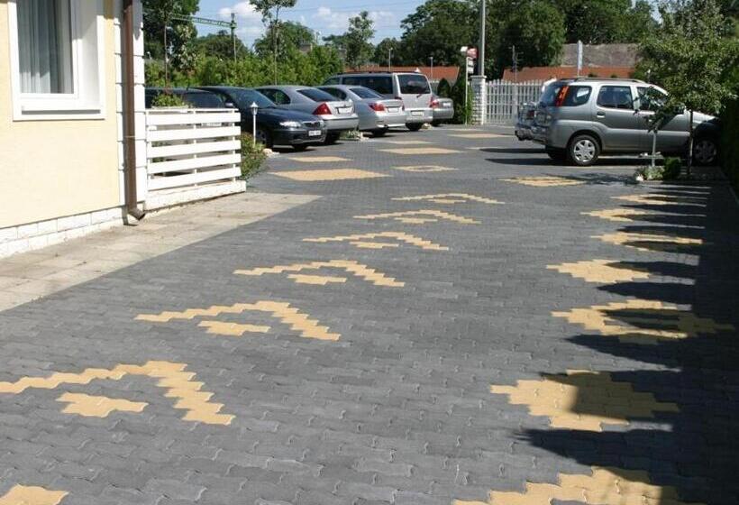 Hotel Apartman Bella