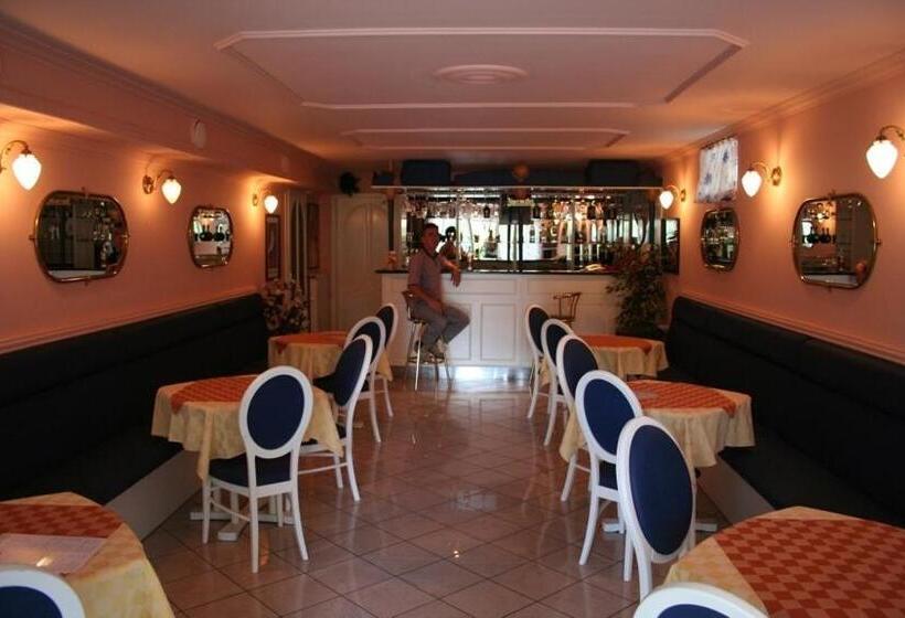 Hotel Apartman Bella