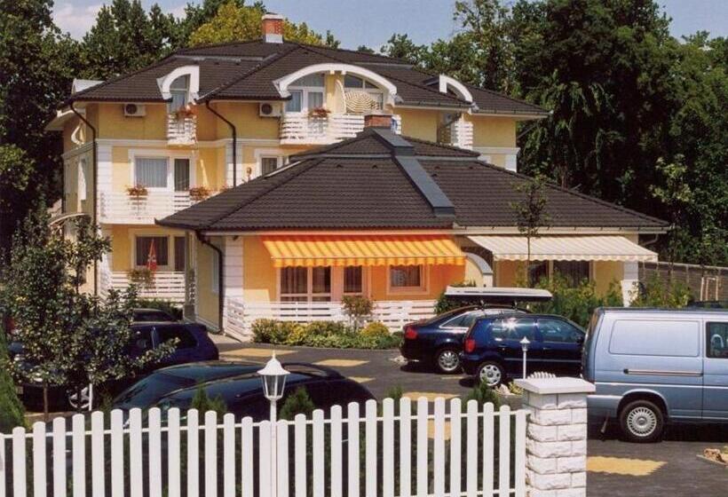 Hotel Apartman Bella