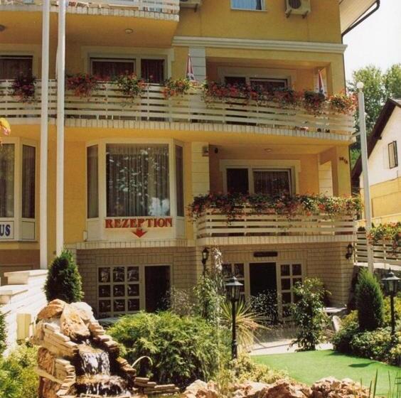 Hotel Apartman Bella