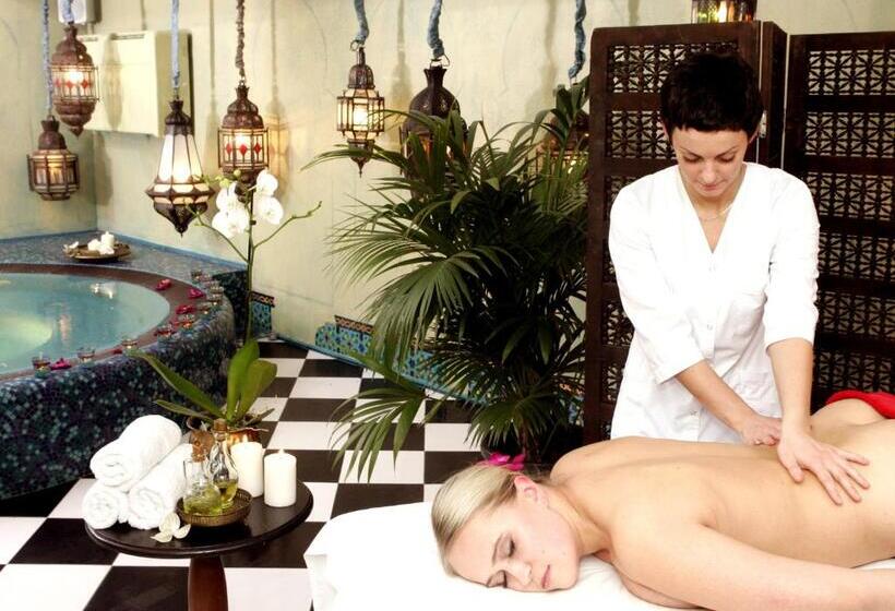 هتل Apvalaus Stalo Klubas Gastro & Spa