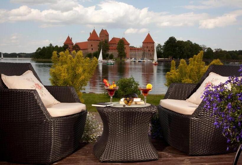 هتل Apvalaus Stalo Klubas Gastro & Spa