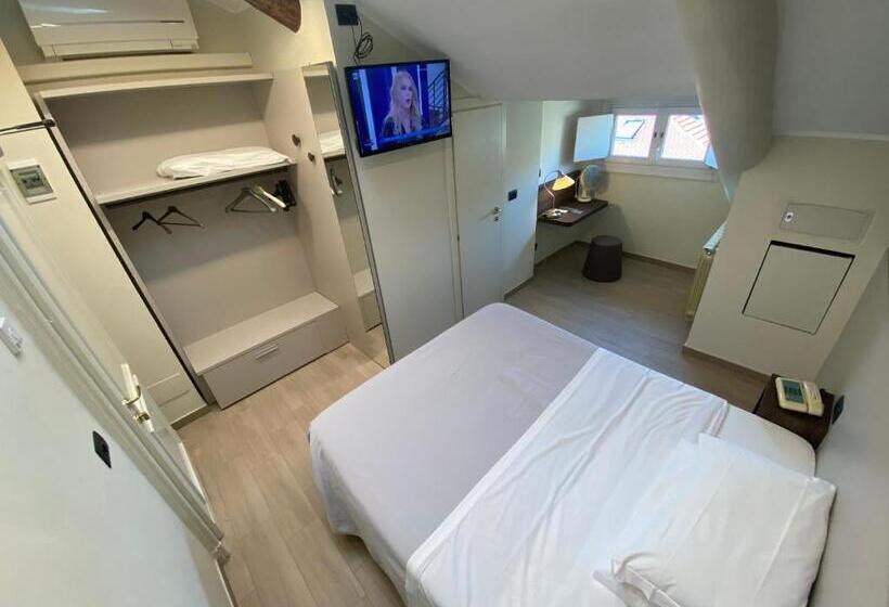 فندق Artua &solferino