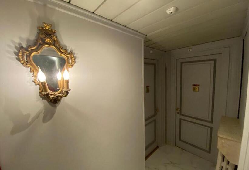 فندق Artua &solferino